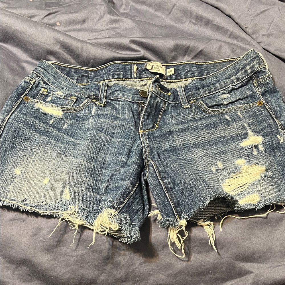 Abercrombie Size 00 Distressed Denim Women Short Shorts Low Rise